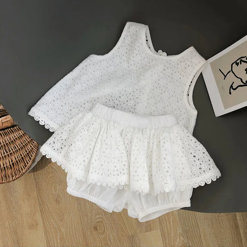 Ju Ju Jam Beach Breeze Girls Set – Light and airy outfit featuring a beach-inspired top and shorts, designed for playful summer adventures