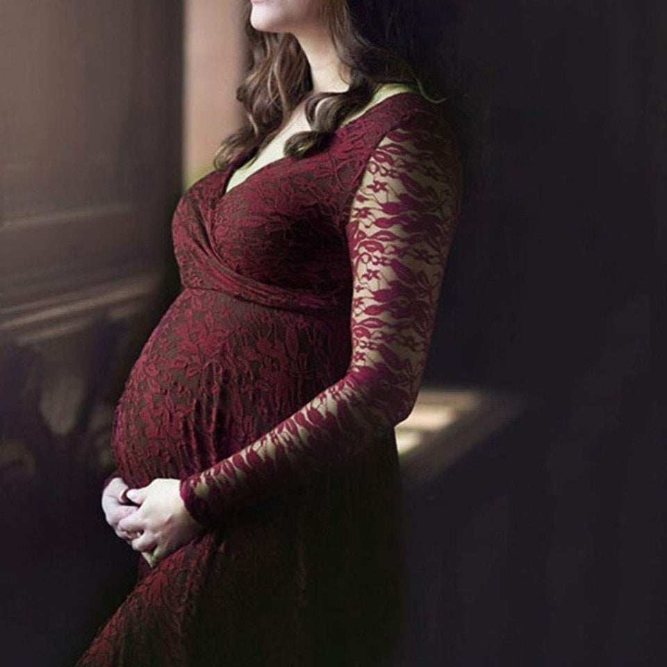 Deep V-neck long-sleeved lace dress