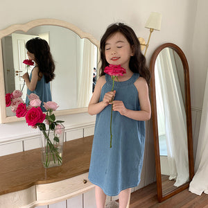 Ju Ju Jam girls' sleeveless denim dress with a chic Korean style for a fashionable look